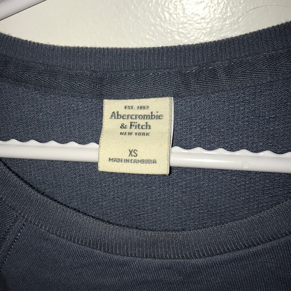 Abercrombie & Fitch sweater - Picture 3 of 4